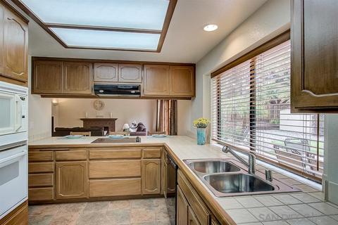 12972 Triumph Dr, Poway, CA 92064 photo 8