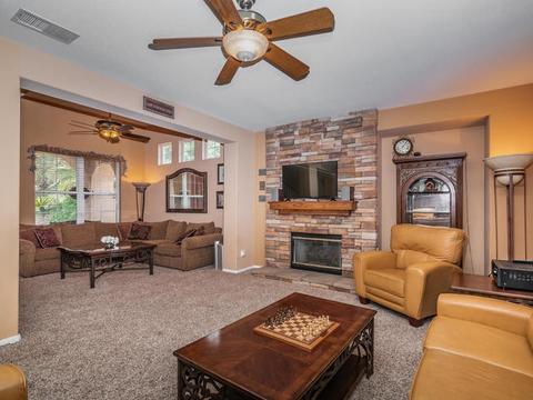 604 Sun Cir, Vista, CA 92081 photo 3
