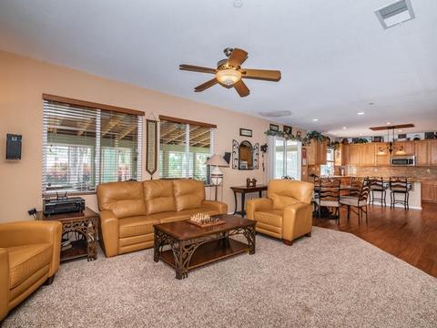 604 Sun Cir, Vista, CA 92081 photo 4