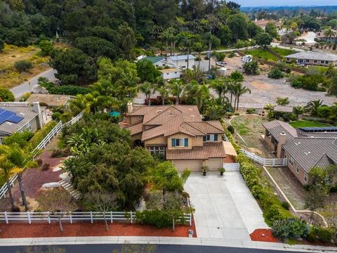 604 Sun Cir, Vista, CA 92081 photo 1