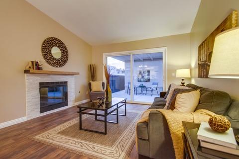 6827 Pear Tree Dr, Carlsbad, CA 92011 photo 2
