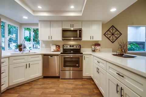 6827 Pear Tree Dr, Carlsbad, CA 92011 photo 1