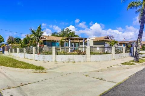 327 Redondo Dr, Oceanside, CA 92057 photo 2
