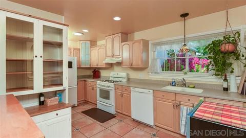 8015 Michelle Dr, La Mesa, CA 91942 photo 6