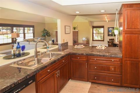 454 Jolina, Encinitas, CA 92024 photo 4