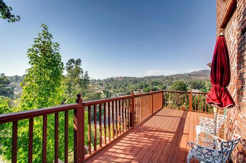 1204 Sugarbush Dr, Vista, CA 92084 photo 21