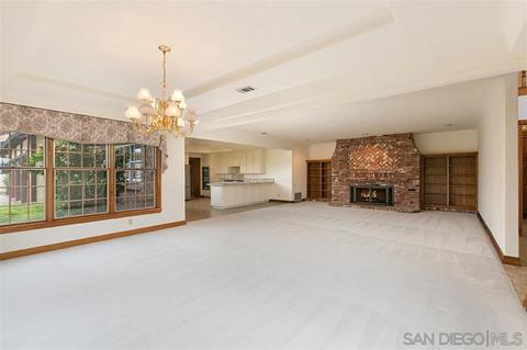 1204 Sugarbush Dr, Vista, CA 92084 photo 7