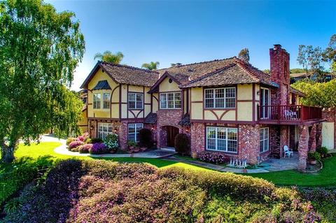 1204 Sugarbush Dr, Vista, CA 92084 photo 1