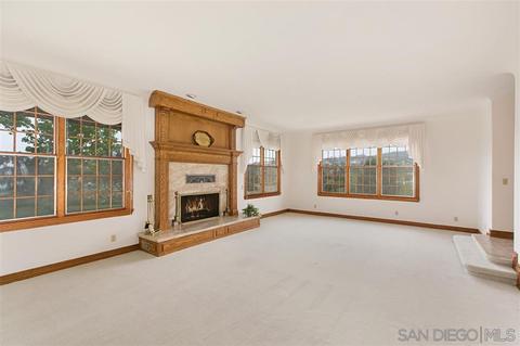 1204 Sugarbush Dr, Vista, CA 92084 photo 5