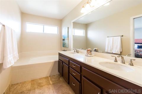 1994 Stonecrest Ct, Vista, CA 92081 photo 20