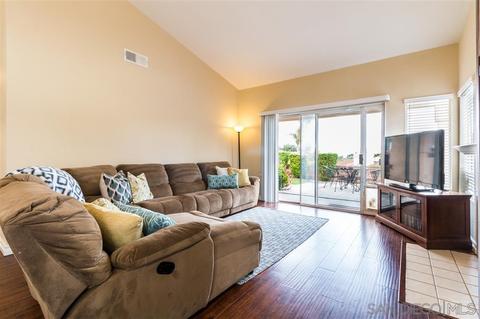 1994 Stonecrest Ct, Vista, CA 92081 photo 10
