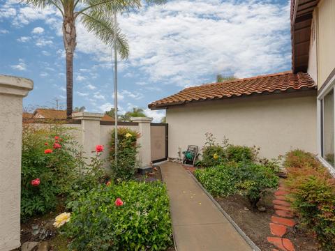 274 Manzanita Dr, Oceanside, CA 92057 photo 4
