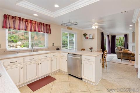 548 Pacesetter St, Oceanside, CA 92057 photo 10