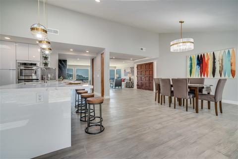 7683 Caminito Coromandel, La Jolla, CA 92037 photo 10