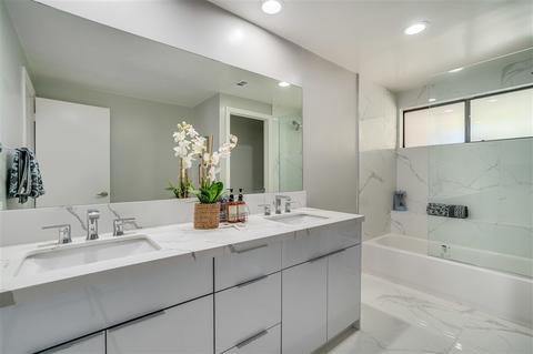 7683 Caminito Coromandel, La Jolla, CA 92037 photo 22