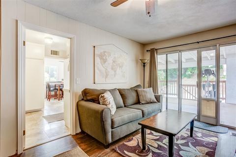 10238 Meadow Glen Way E, Escondido, CA 92026 photo 17