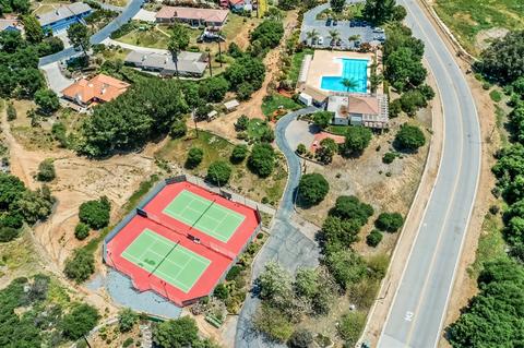 10238 Meadow Glen Way E, Escondido, CA 92026 photo 24