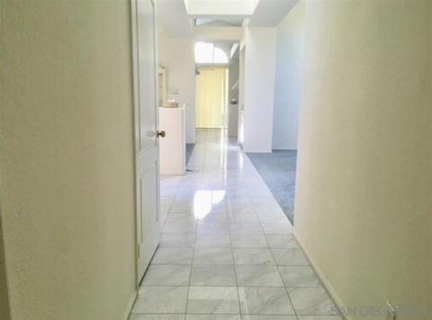 794 Marsopa Dr, Vista, CA 92081 photo 4