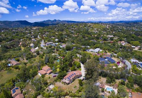 2720 Circle Dr, Escondido, CA 92029 photo 24
