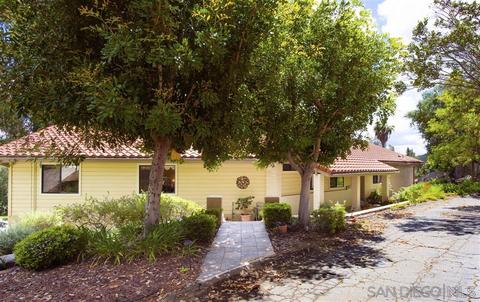 2720 Circle Dr, Escondido, CA 92029 photo 3