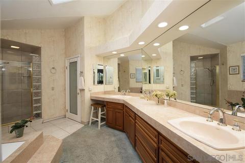 2720 Circle Dr, Escondido, CA 92029 photo 12