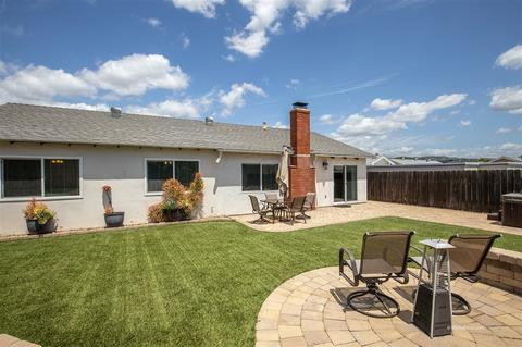 693 Jonathon Pl, Escondido, CA 92027 photo 12
