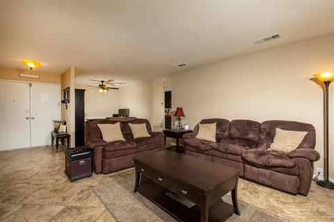 693 Jonathon Pl, Escondido, CA 92027 photo 3