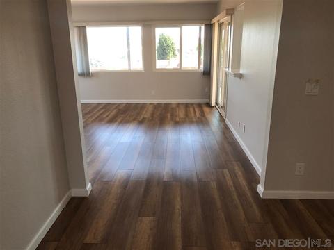 4563 Royal Oak Dr, Oceanside, CA 92056 photo 4