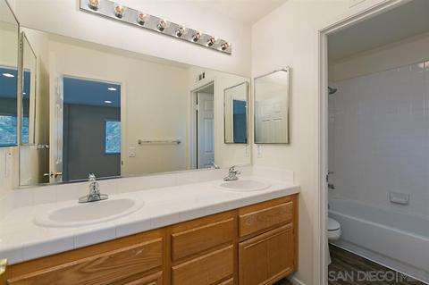 10143 Challenger Cir, Spring Valley, CA 91978 photo 18