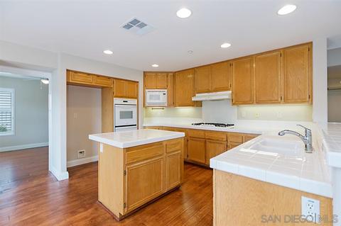 10143 Challenger Cir, Spring Valley, CA 91978 photo 11