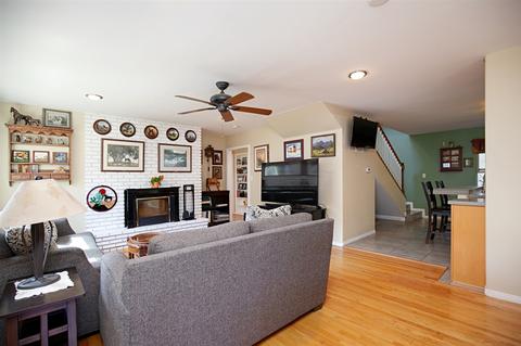 8572 Almond Cir, Lakeside, CA 92040 photo 2