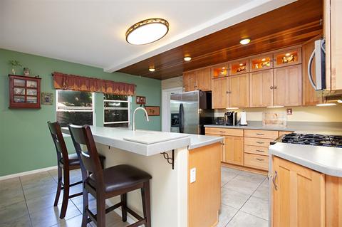 8572 Almond Cir, Lakeside, CA 92040 photo 4
