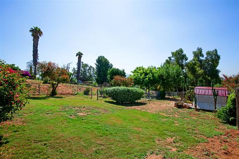 8572 Almond Cir, Lakeside, CA 92040 photo 21