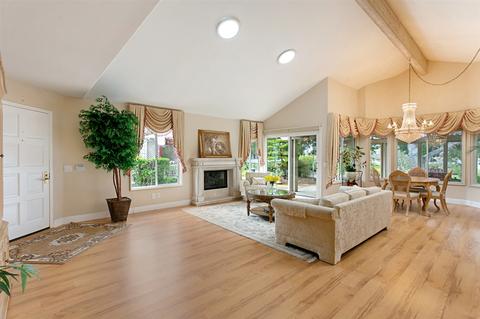 4926 Galicia, Oceanside, CA 92056 photo 4