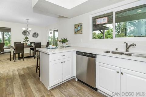 1860 Hidden Mesa Rd, El Cajon, CA 92019 photo 10
