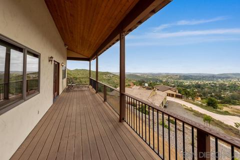14589 Highcrest Ct, Poway, CA 92064 photo 4