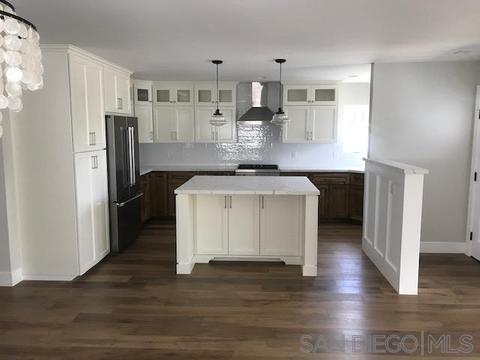 5513 Bellevue, La Jolla, CA 92037 photo 3