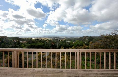 1701 Ojeda Rd, Vista, CA 92084 photo 2