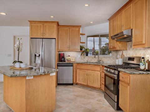 1811 Craigmore Ave, Escondido, CA 92027 photo 9