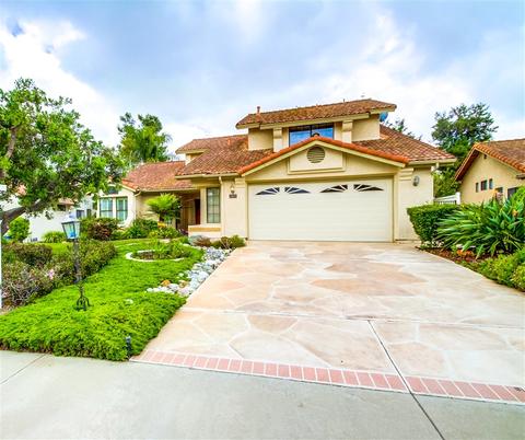 2579 Coronado Pl, Vista, CA 92081 photo 3