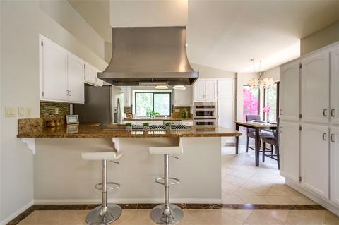 2579 Coronado Pl, Vista, CA 92081 photo 10