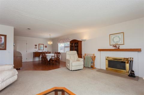 2725 Thunder Dr, Oceanside, CA 92056 photo 7