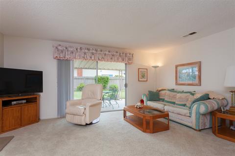 2725 Thunder Dr, Oceanside, CA 92056 photo 10