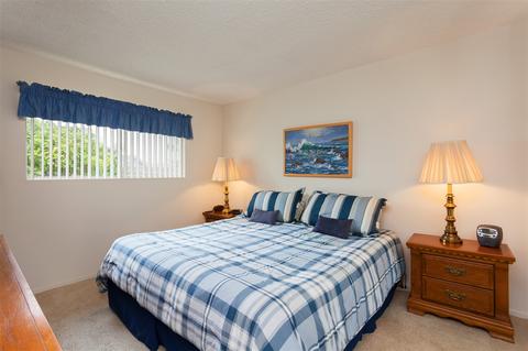 2725 Thunder Dr, Oceanside, CA 92056 photo 18