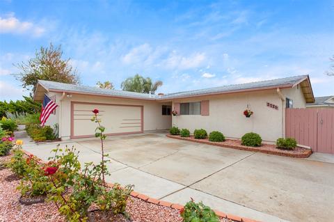 2725 Thunder Dr, Oceanside, CA 92056 photo 1