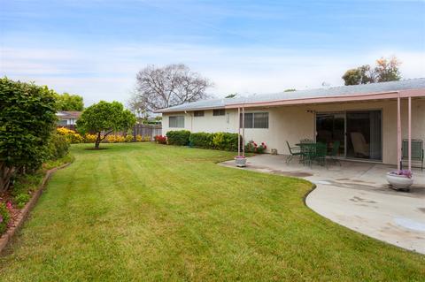 2725 Thunder Dr, Oceanside, CA 92056 photo 3