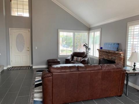 1115 Voltaire Dr, Riverside, CA 92506 photo 4
