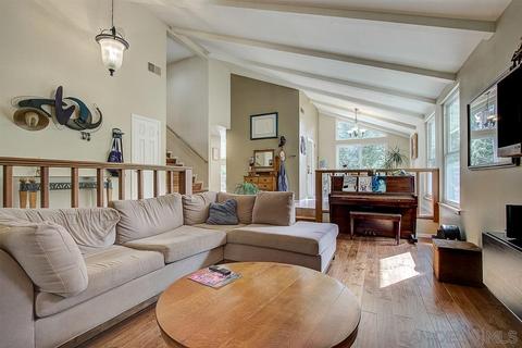 115 Alta Mesa Dr, Vista, CA 92084 photo 4