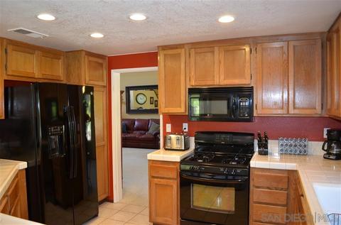 2305 Sawgrass St, El Cajon, CA 92019 photo 8