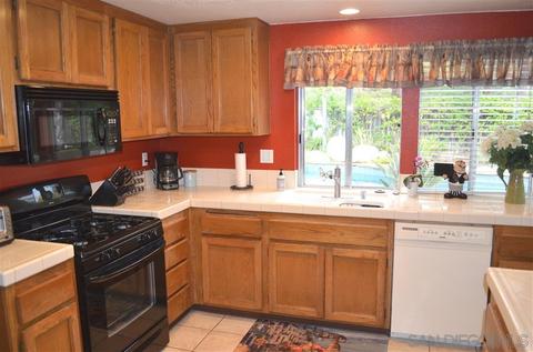 2305 Sawgrass St, El Cajon, CA 92019 photo 9